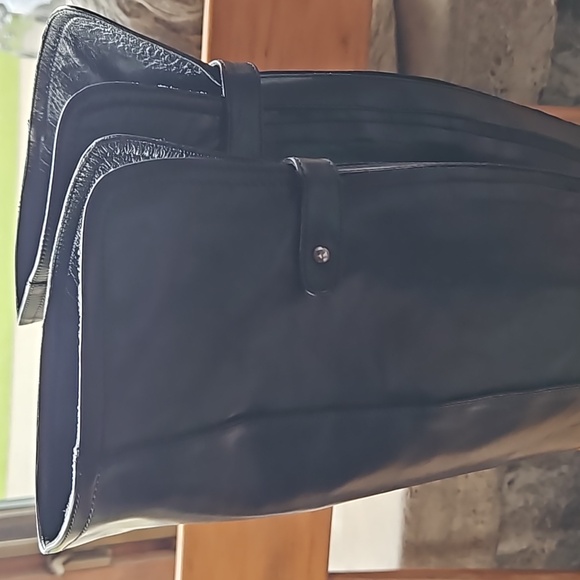 DAVIS GOMMA Knee High Leather Boots - Picture 4 of 10